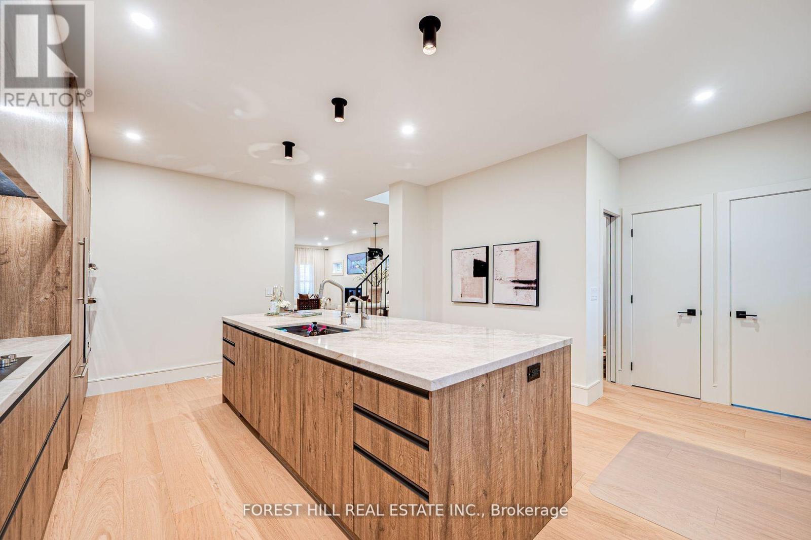 Photo 13 of 295 Strathmore Boulevard, Toronto ON