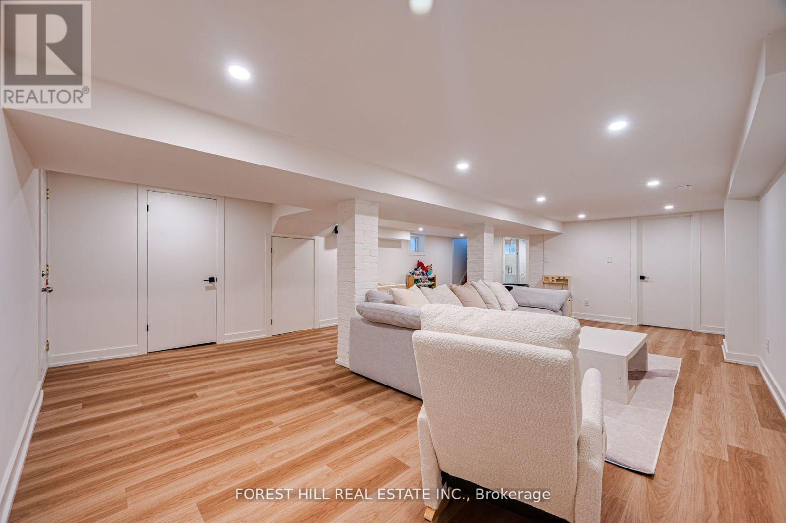 Photo 25 of 295 Strathmore Boulevard, Toronto ON