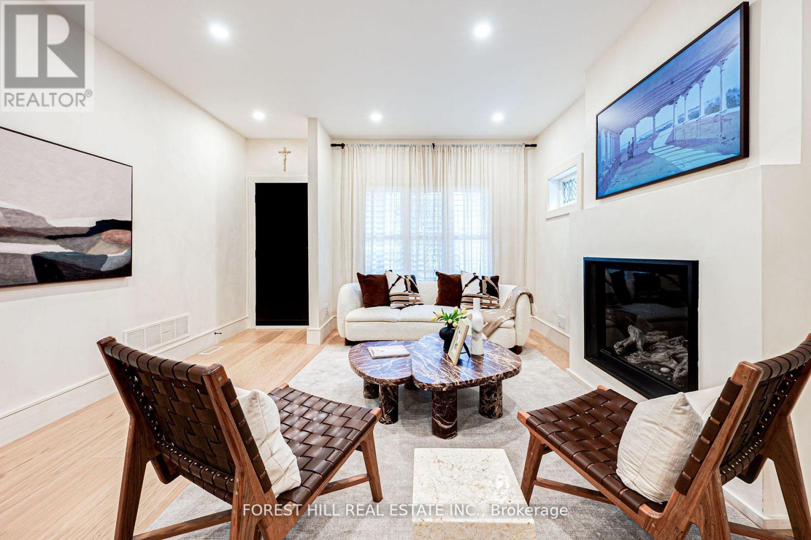 Photo 6 of 295 Strathmore Boulevard, Toronto ON