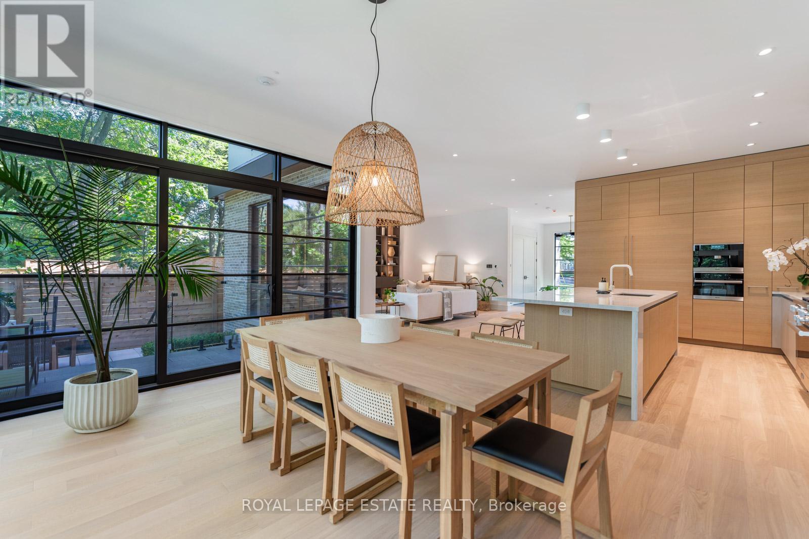 Photo 18 of 138 Balsam Avenue, Toronto ON