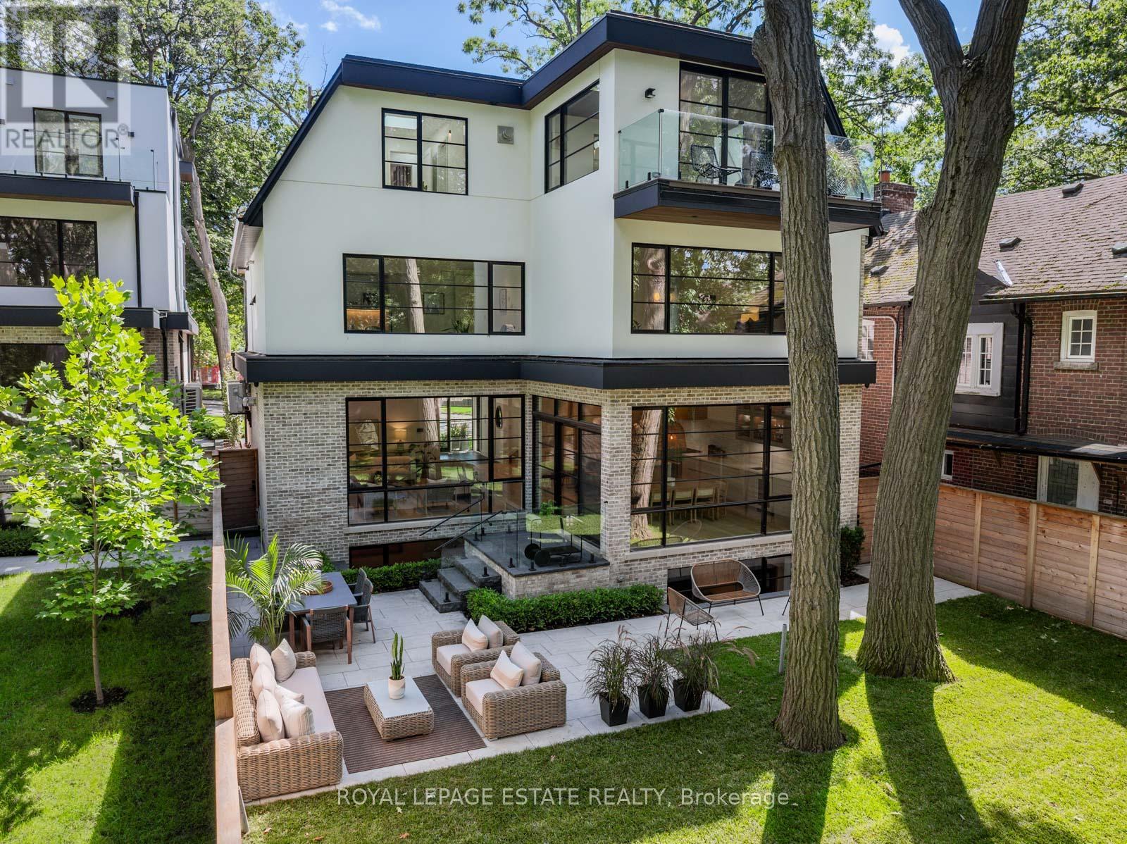 Photo 2 of 138 Balsam Avenue, Toronto ON