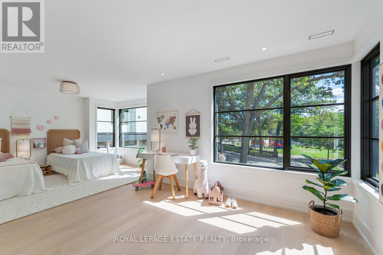 Photo 23 of 138 Balsam Avenue, Toronto ON
