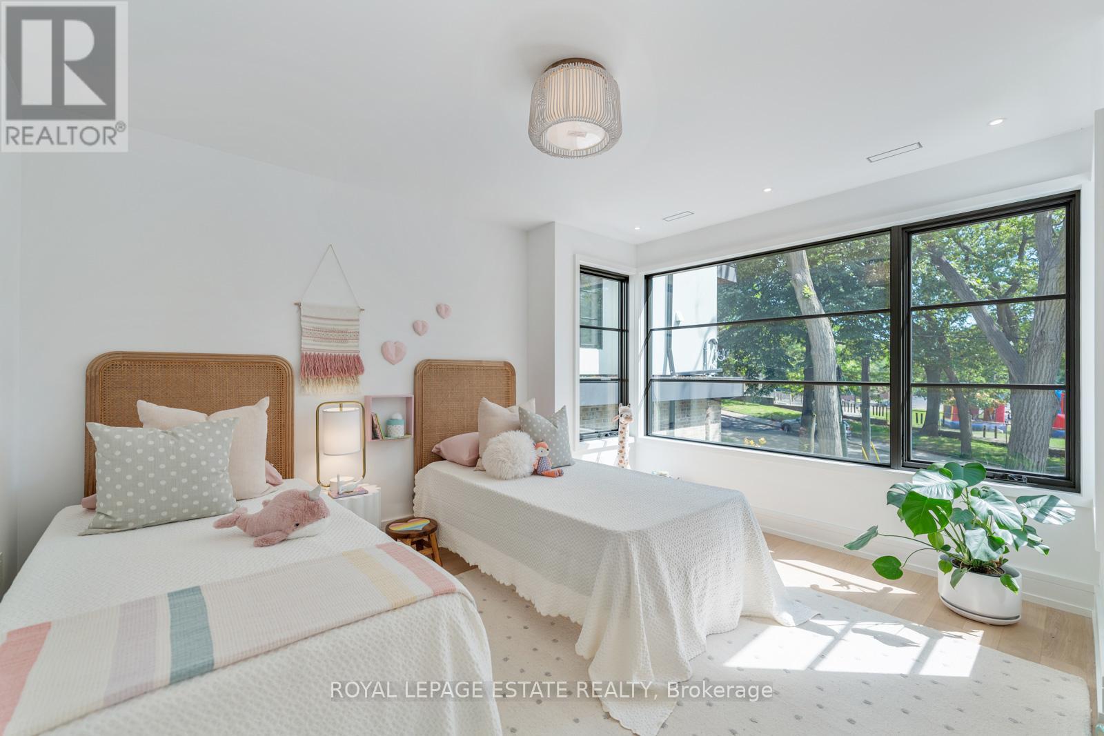 Photo 24 of 138 Balsam Avenue, Toronto ON