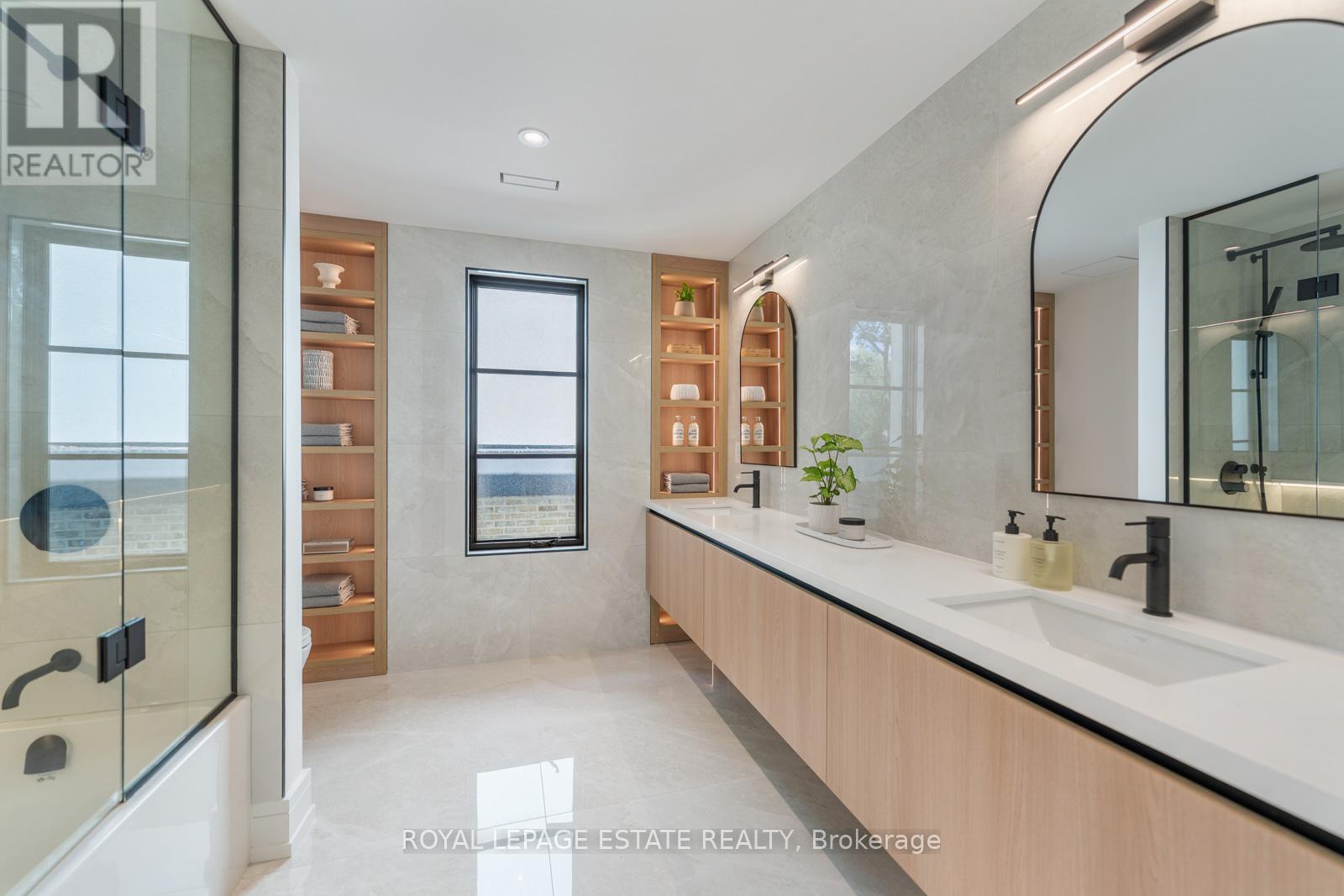 Photo 27 of 138 Balsam Avenue, Toronto ON
