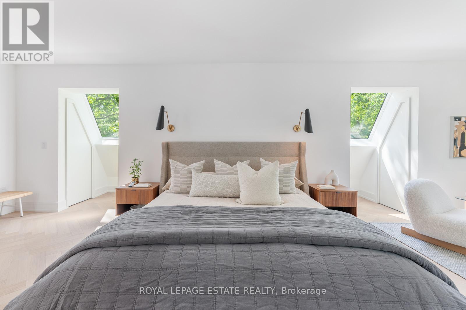 Photo 36 of 138 Balsam Avenue, Toronto ON
