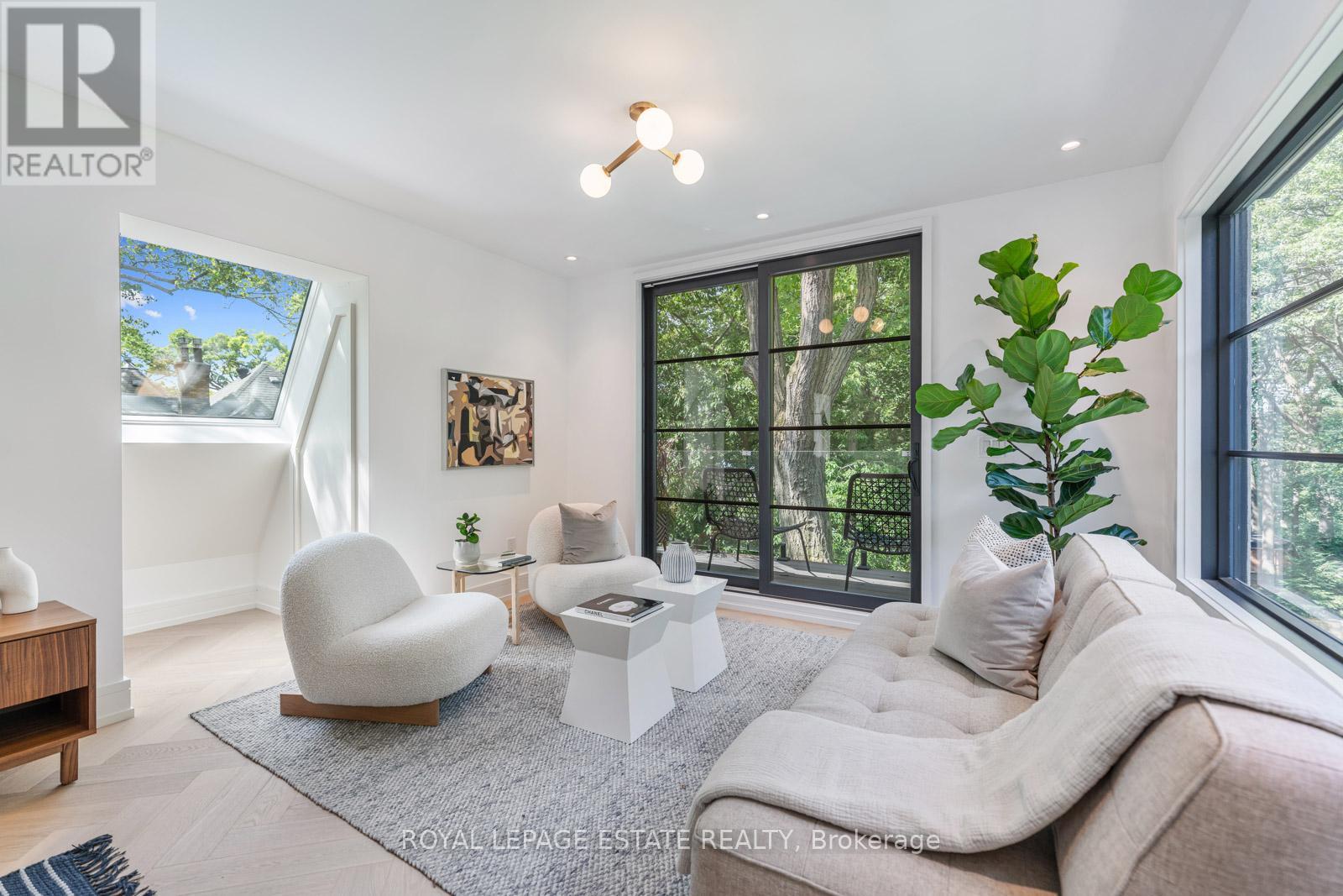 Photo 37 of 138 Balsam Avenue, Toronto ON