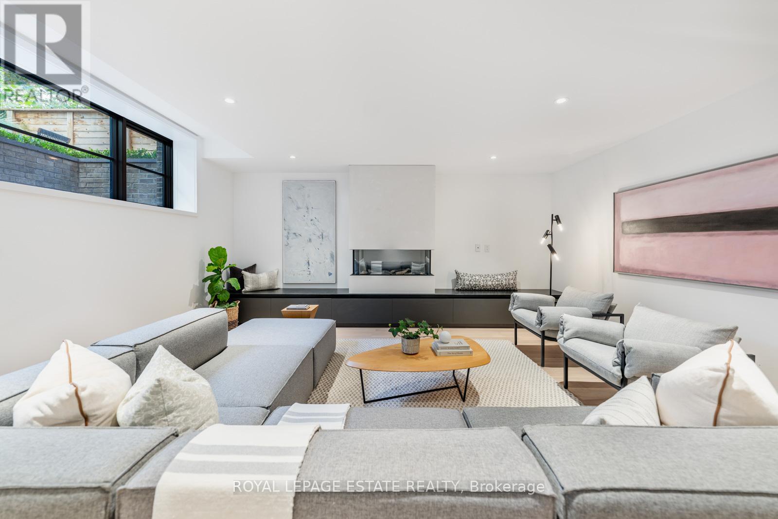 Photo 40 of 138 Balsam Avenue, Toronto ON