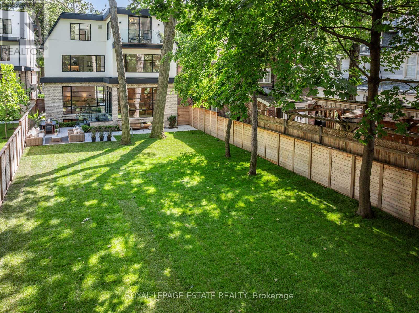 Photo 48 of 138 Balsam Avenue, Toronto ON