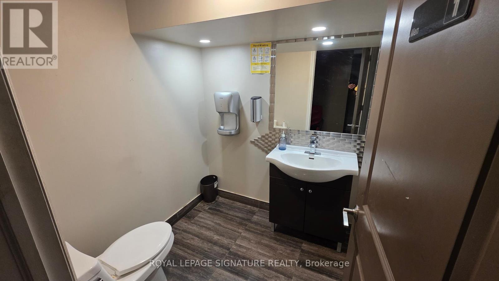 Photo 21 of 1299 1301 Danforth Avenue, Toronto ON