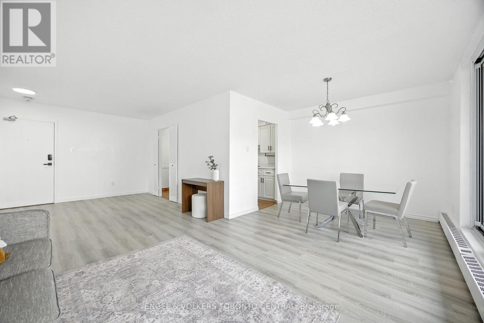 Photo 17 of 910 1210 Radom Street, Pickering ON