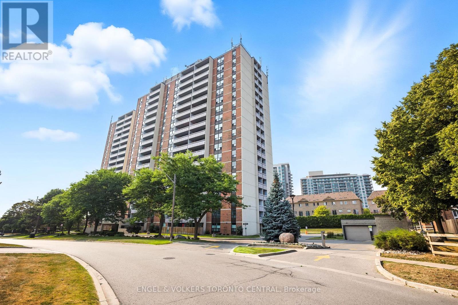 Photo 42 of 910 1210 Radom Street, Pickering ON