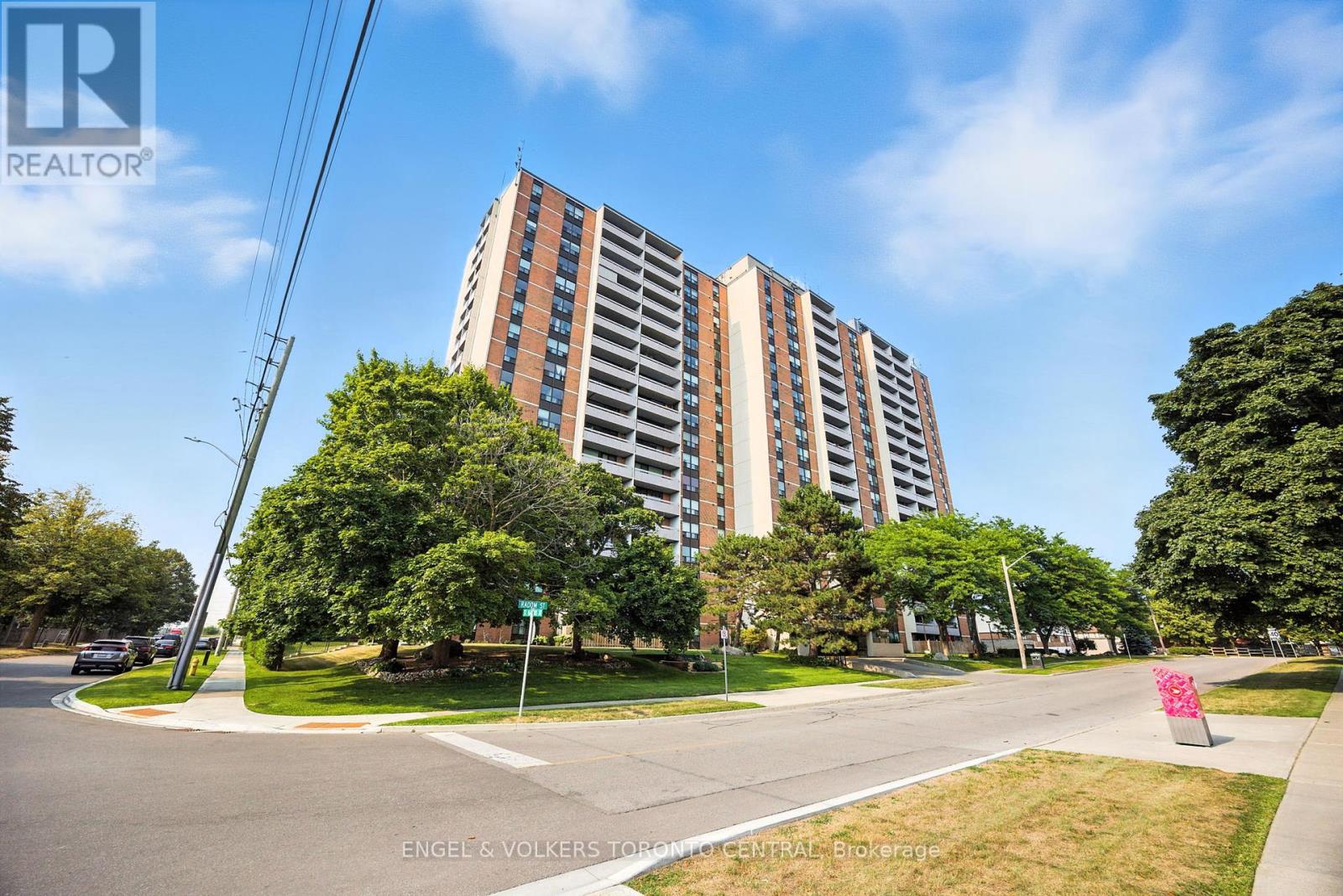 Photo 43 of 910 1210 Radom Street, Pickering ON