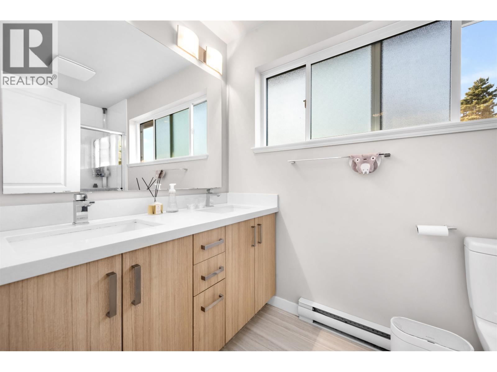 Photo 12 of 4 7180 Gilbert Road, Richmond BC