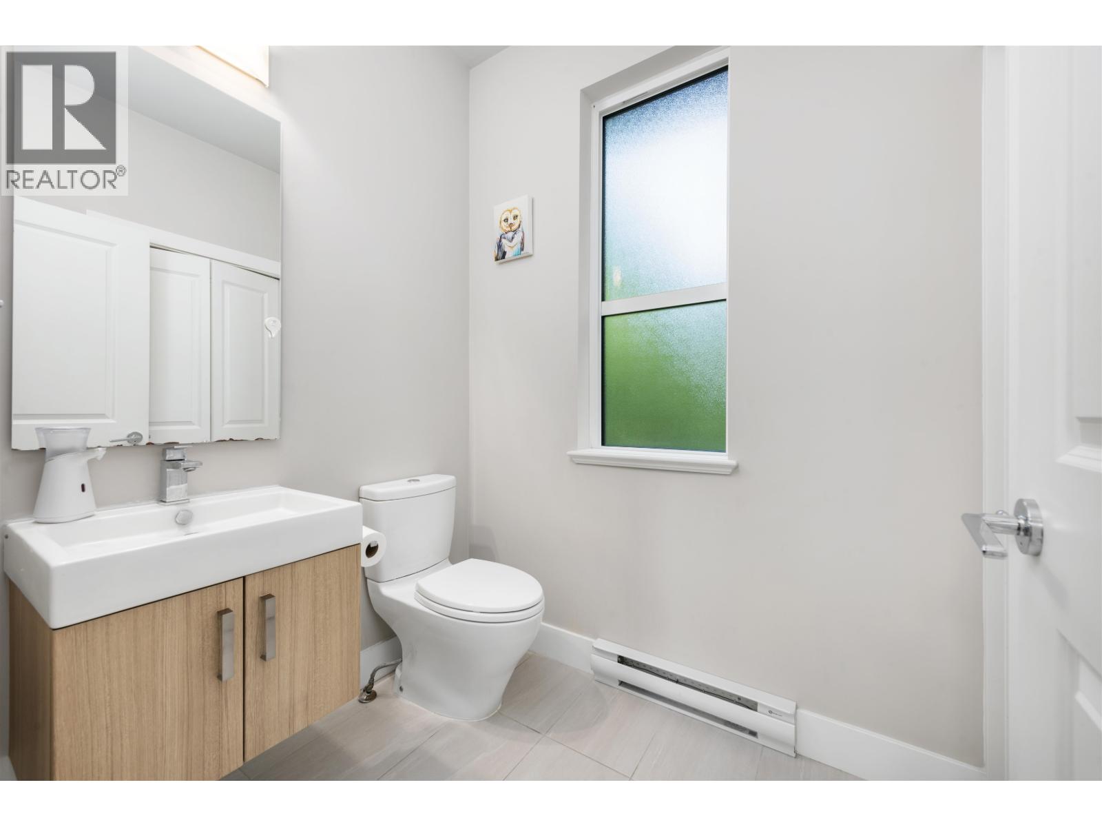Photo 8 of 4 7180 Gilbert Road, Richmond BC
