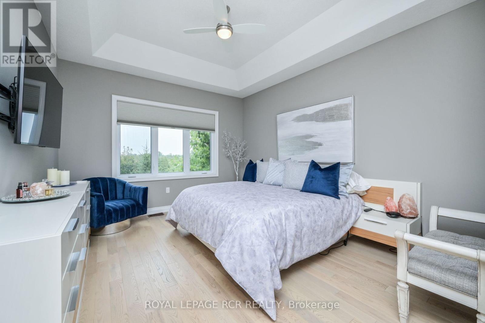 Photo 17 of 111 Ridge Way, New Tecumseth ON
