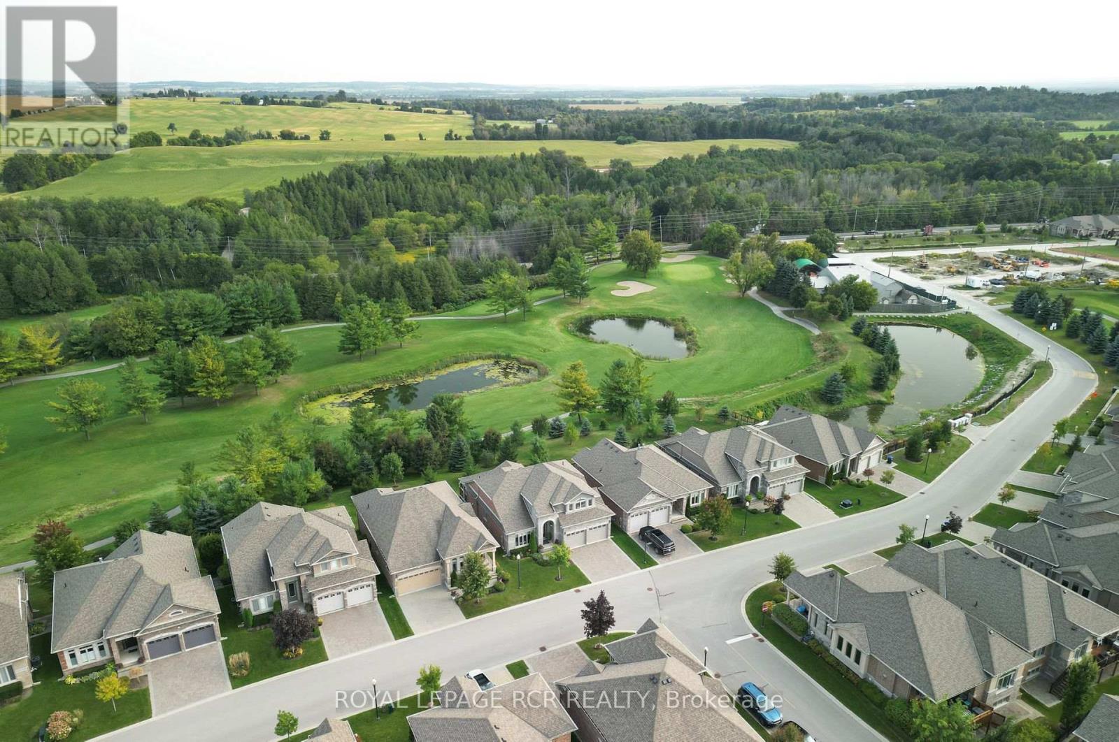 Photo 40 of 111 Ridge Way, New Tecumseth ON