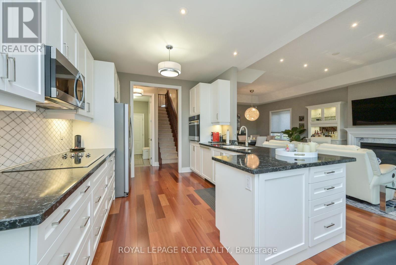 Photo 6 of 111 Ridge Way, New Tecumseth ON