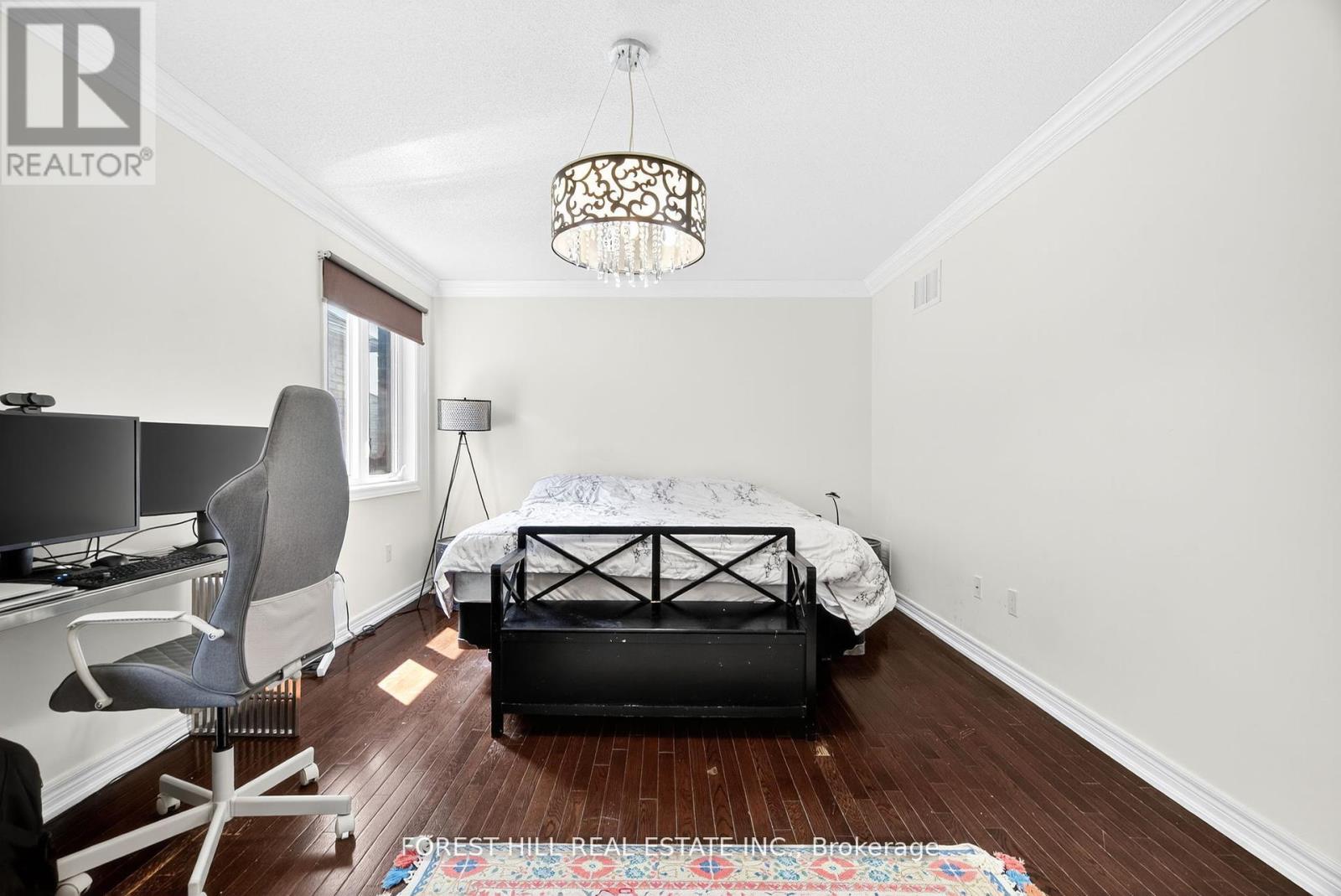 Photo 23 of 9 Robert Green Crescent, Vaughan ON