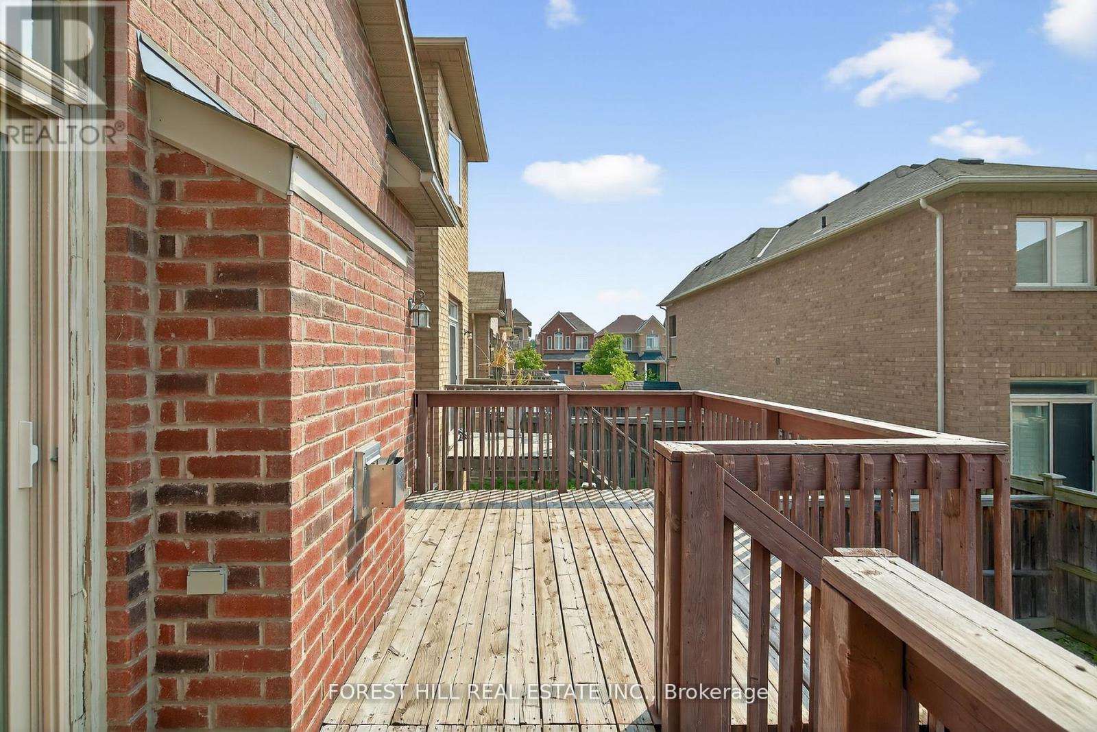 Photo 32 of 9 Robert Green Crescent, Vaughan ON