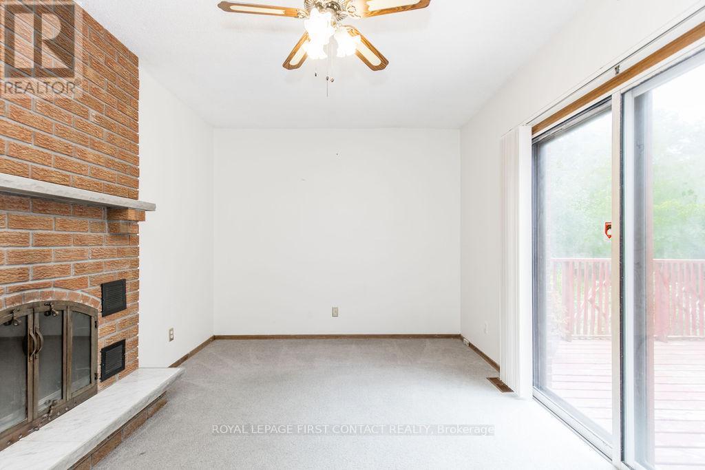 Photo 11 of 111 Graham Street, Essa ON