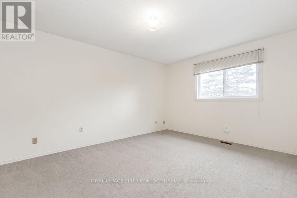 Photo 18 of 111 Graham Street, Essa ON