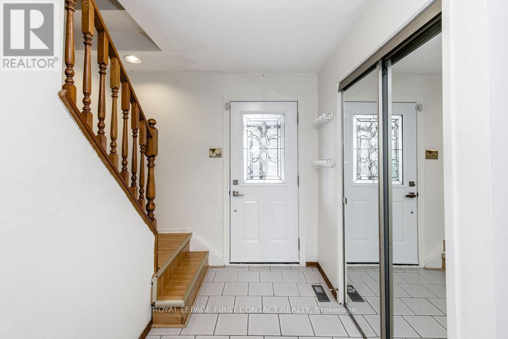 Photo 4 of 111 Graham Street, Essa ON