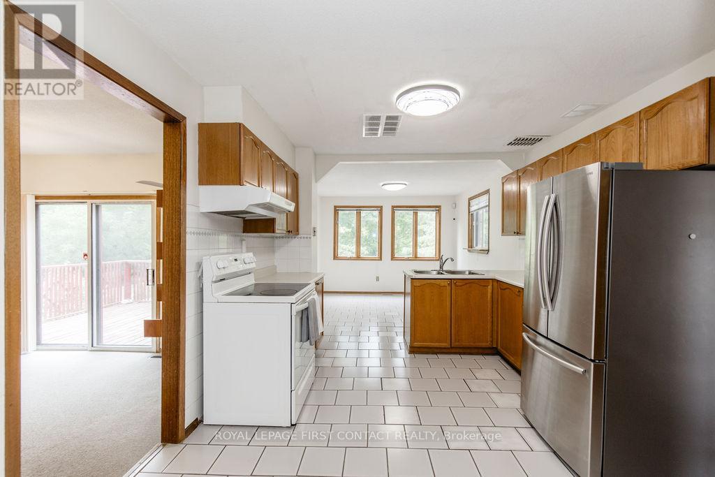 Photo 6 of 111 Graham Street, Essa ON