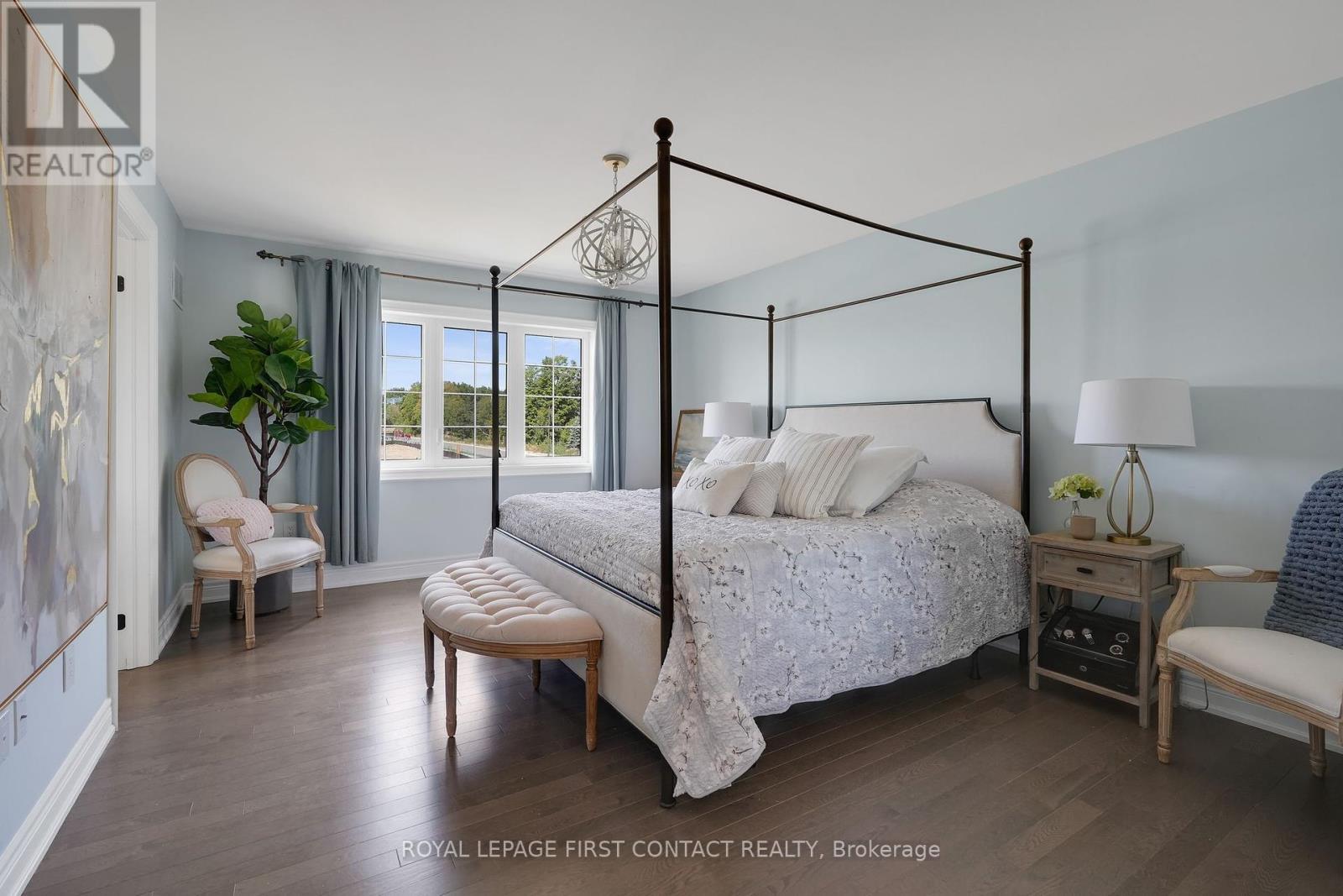 Photo 16 of 241 Jim Mortson Drive, East Gwillimbury ON