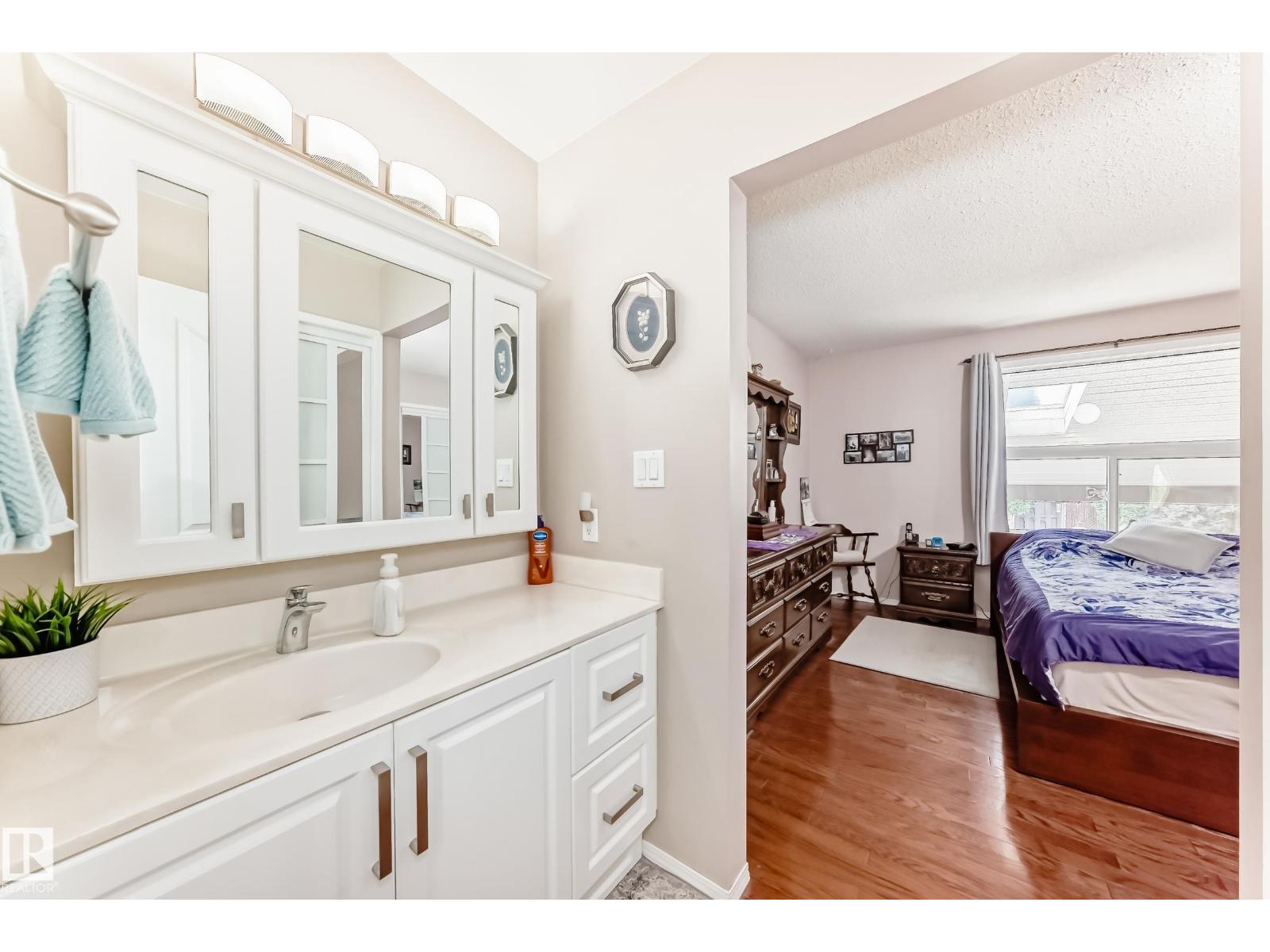 Photo 28 of 229 Warwick Rd Nw, Edmonton AB