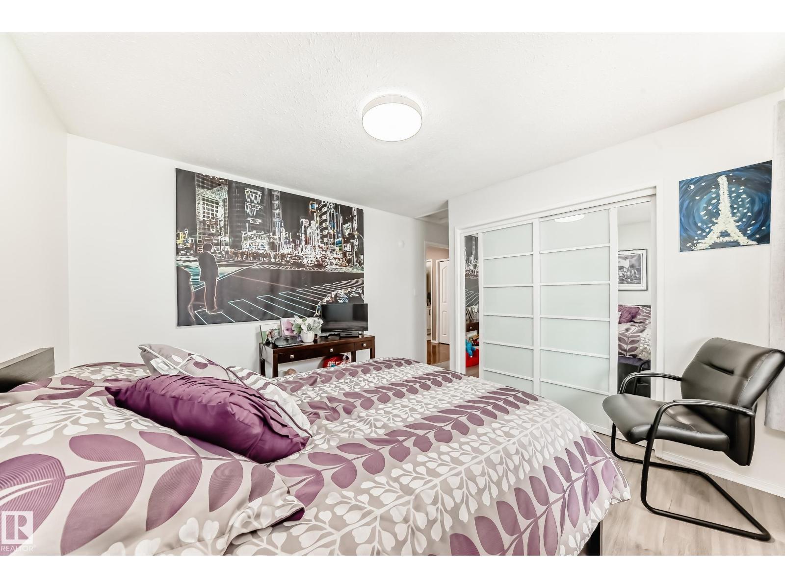 Photo 31 of 229 Warwick Rd Nw, Edmonton AB