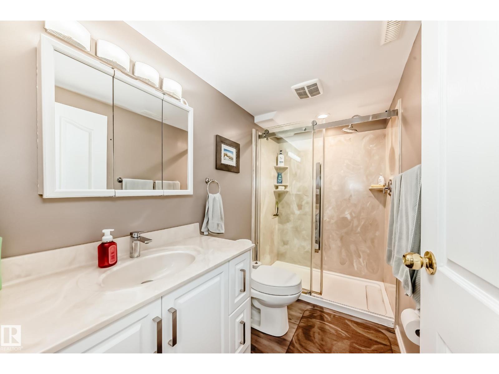 Photo 41 of 229 Warwick Rd Nw, Edmonton AB