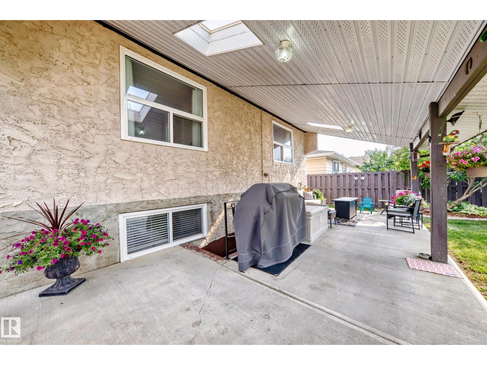 Photo 55 of 229 Warwick Rd Nw, Edmonton AB
