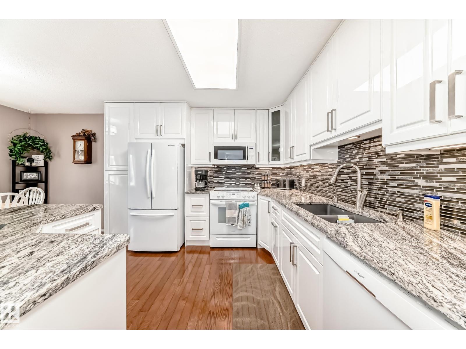 Photo 6 of 229 Warwick Rd Nw, Edmonton AB