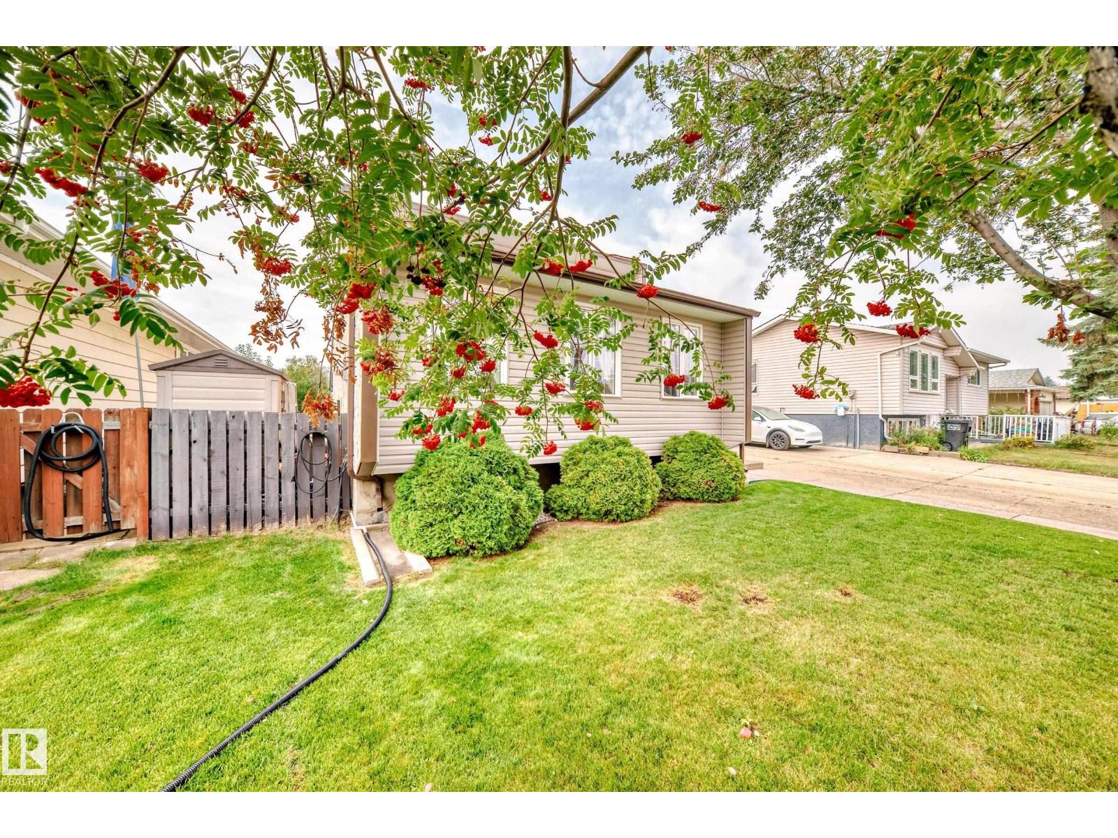 Photo 67 of 229 Warwick Rd Nw, Edmonton AB