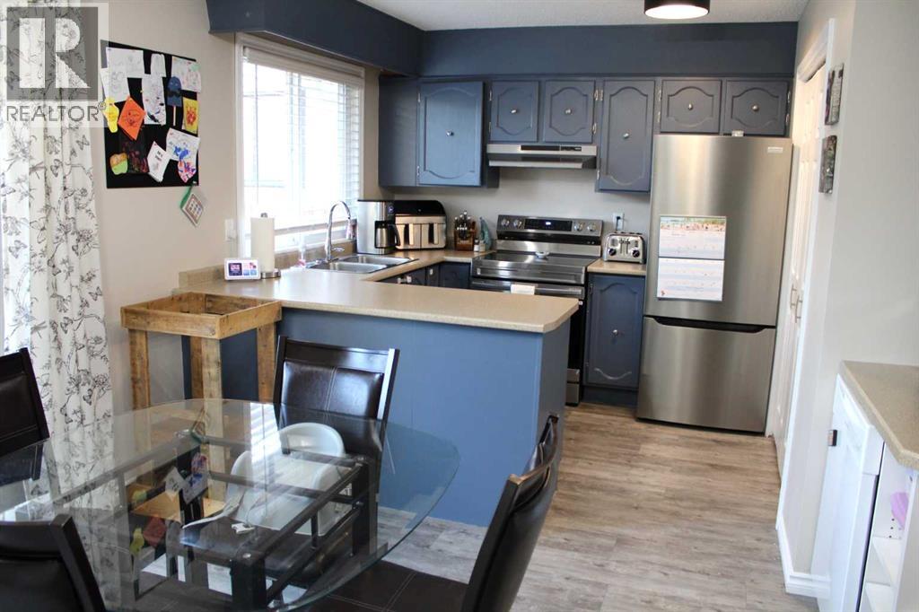 Photo 3 of 5211 37 Street, Lloydminster AB