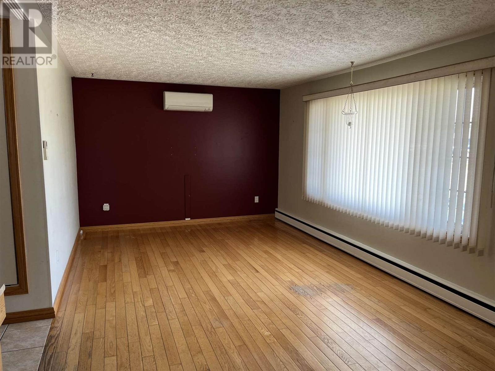Photo 3 of 277 Mcnabb St, Sault Ste Marie ON