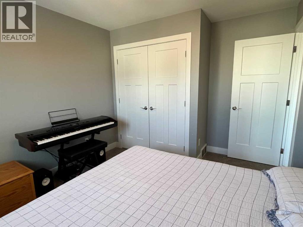 Photo 17 of 111 Moonlight Boulevard W, Lethbridge AB