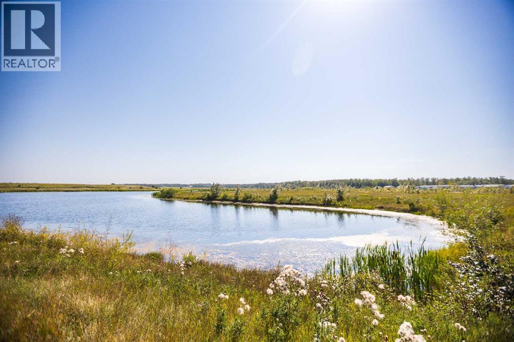 Photo 17 of Unit D 47 Ave Bayshore Dr, Sylvan Lake AB