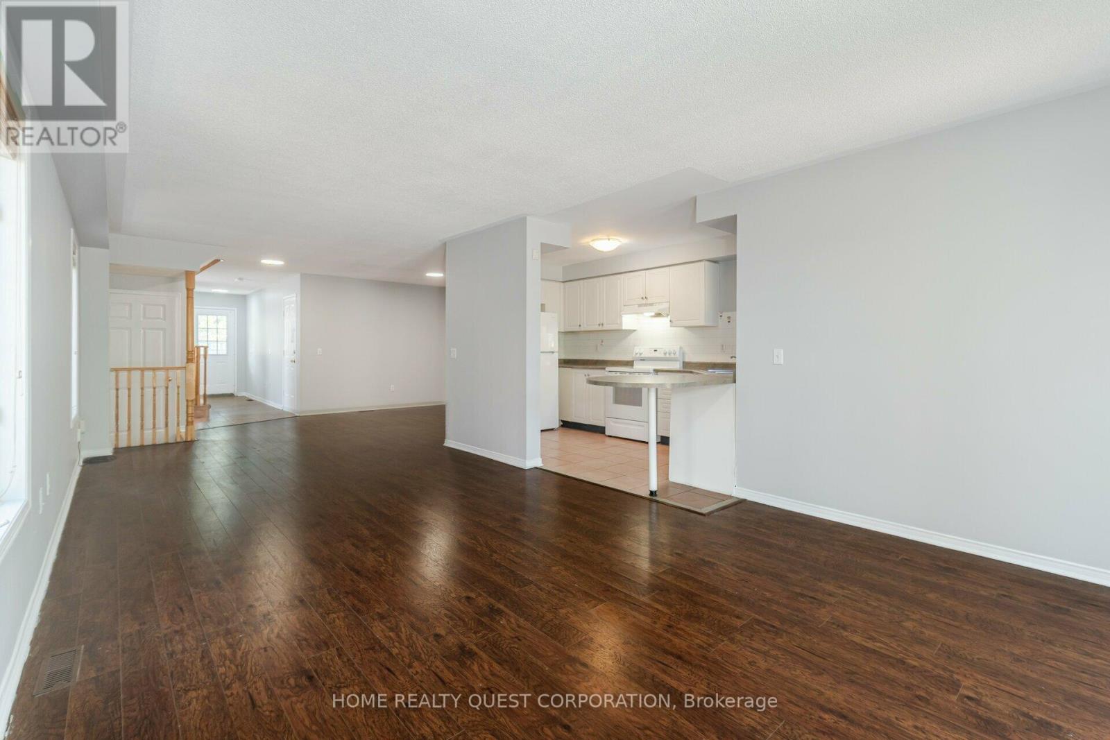 Photo 15 of 32 9900 Mclaughlin Road N, Brampton ON