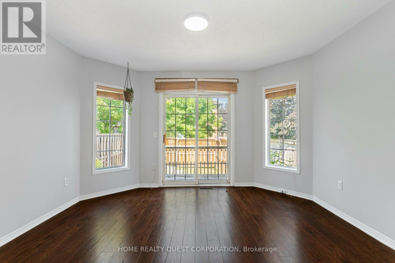 Photo 17 of 32 9900 Mclaughlin Road N, Brampton ON