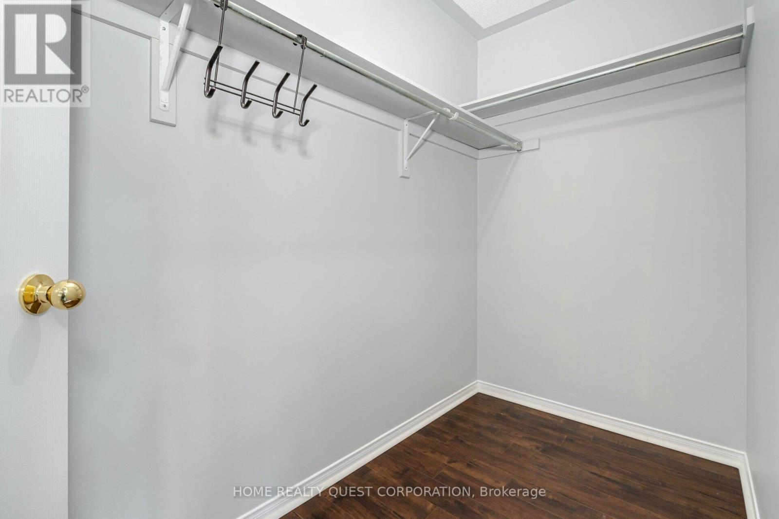 Photo 26 of 32 9900 Mclaughlin Road N, Brampton ON