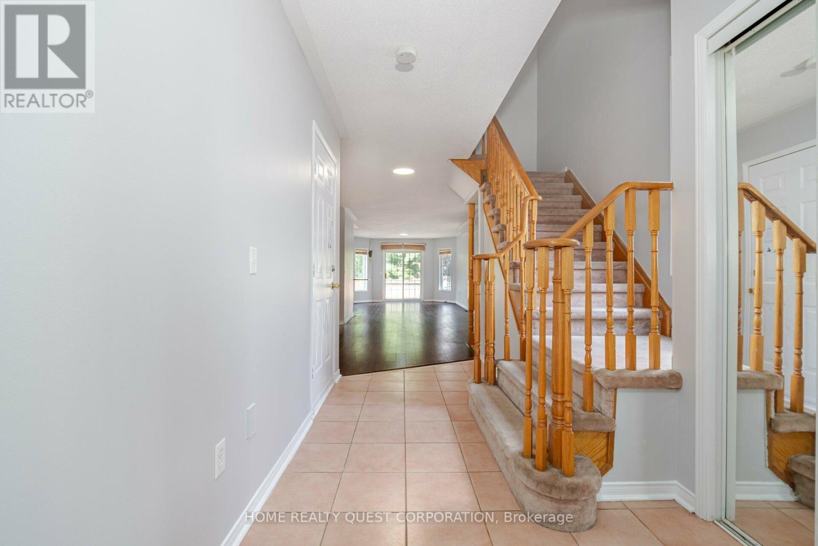 Photo 5 of 32 9900 Mclaughlin Road N, Brampton ON