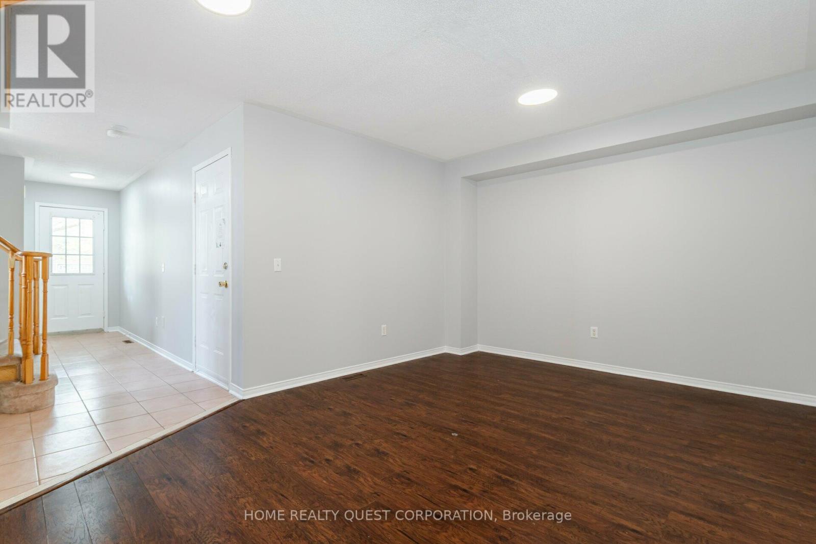 Photo 6 of 32 9900 Mclaughlin Road N, Brampton ON
