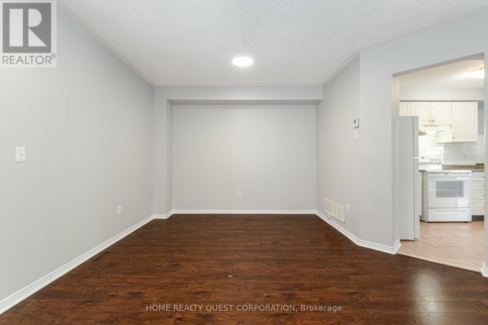 Photo 8 of 32 9900 Mclaughlin Road N, Brampton ON