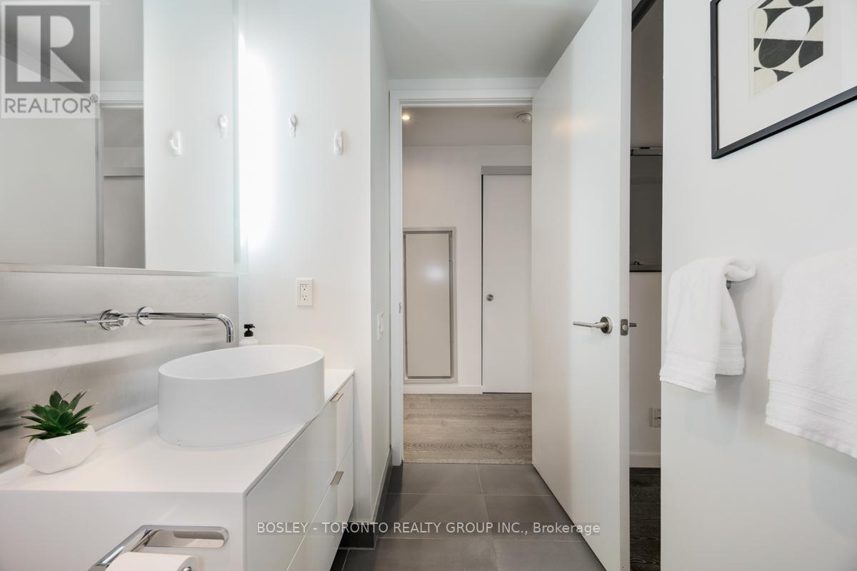Photo 32 of 308 383 Sorauren Avenue, Toronto ON
