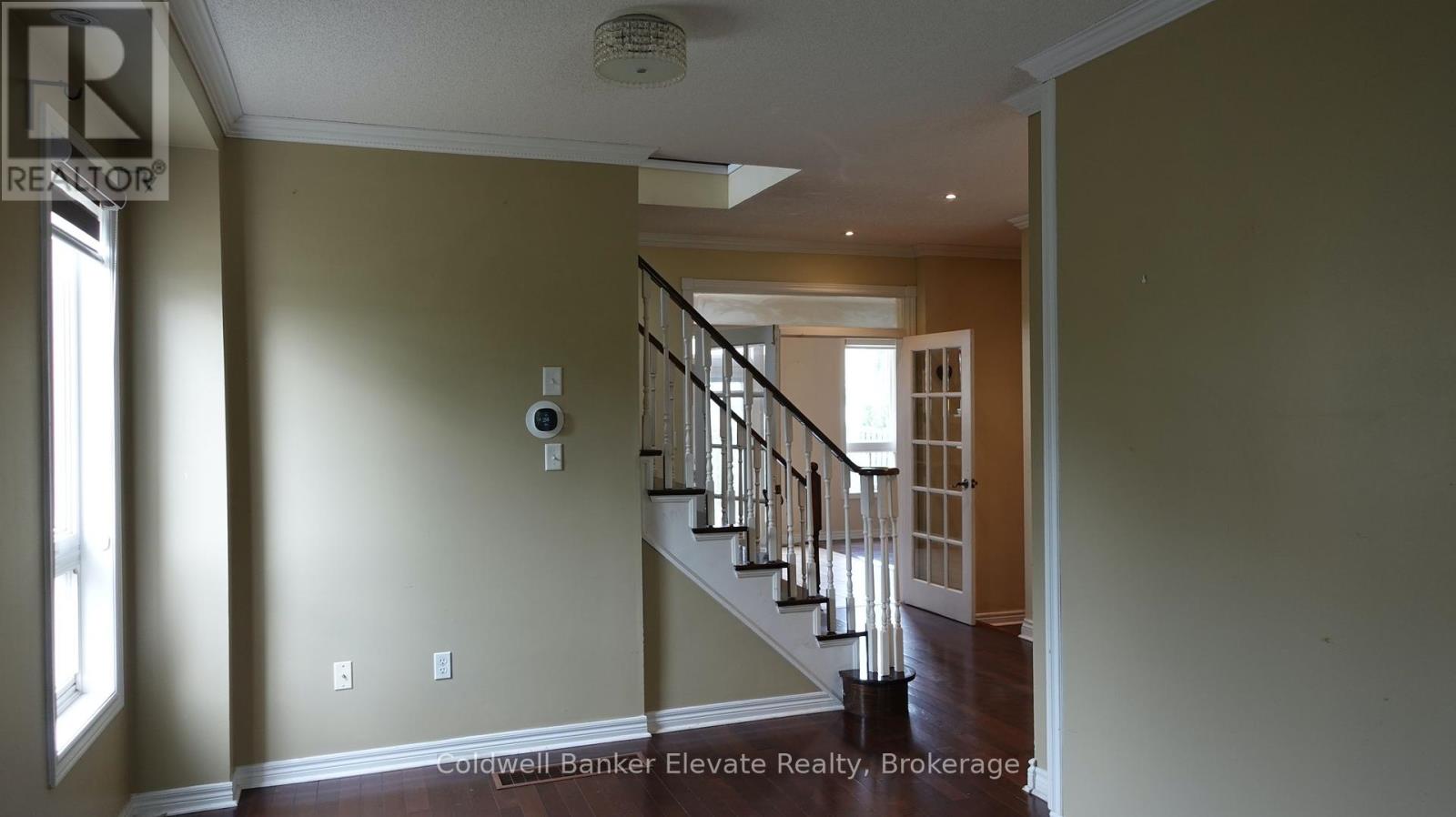 Photo 3 of 20 Goldnugget Road, Brampton ON
