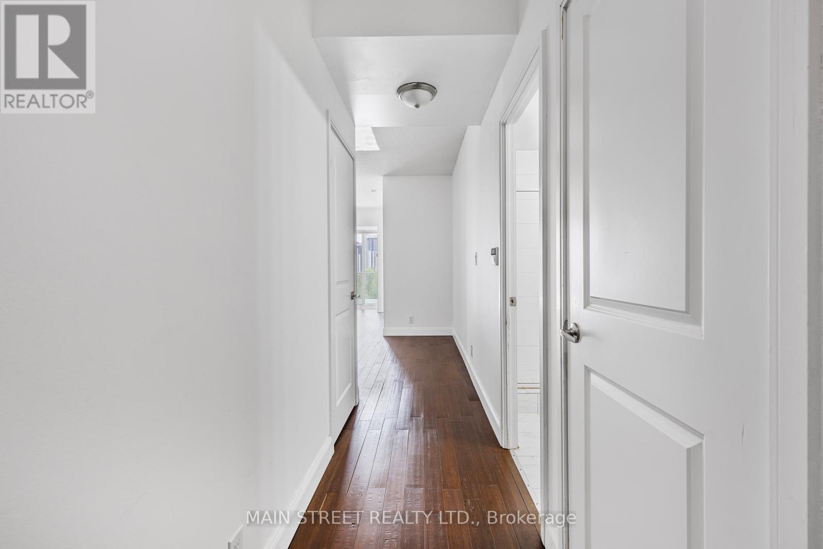 Photo 4 of 503 50 Absolute Avenue, Mississauga ON