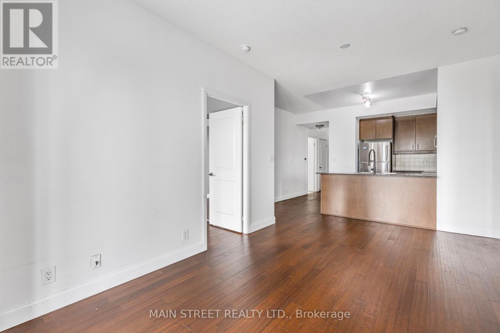 Photo 8 of 503 50 Absolute Avenue, Mississauga ON