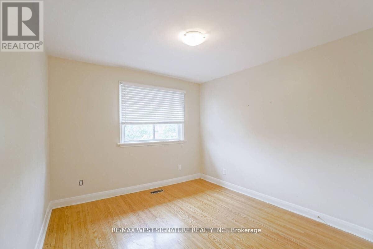 Photo 13 of 23 Fernando Road, Toronto ON