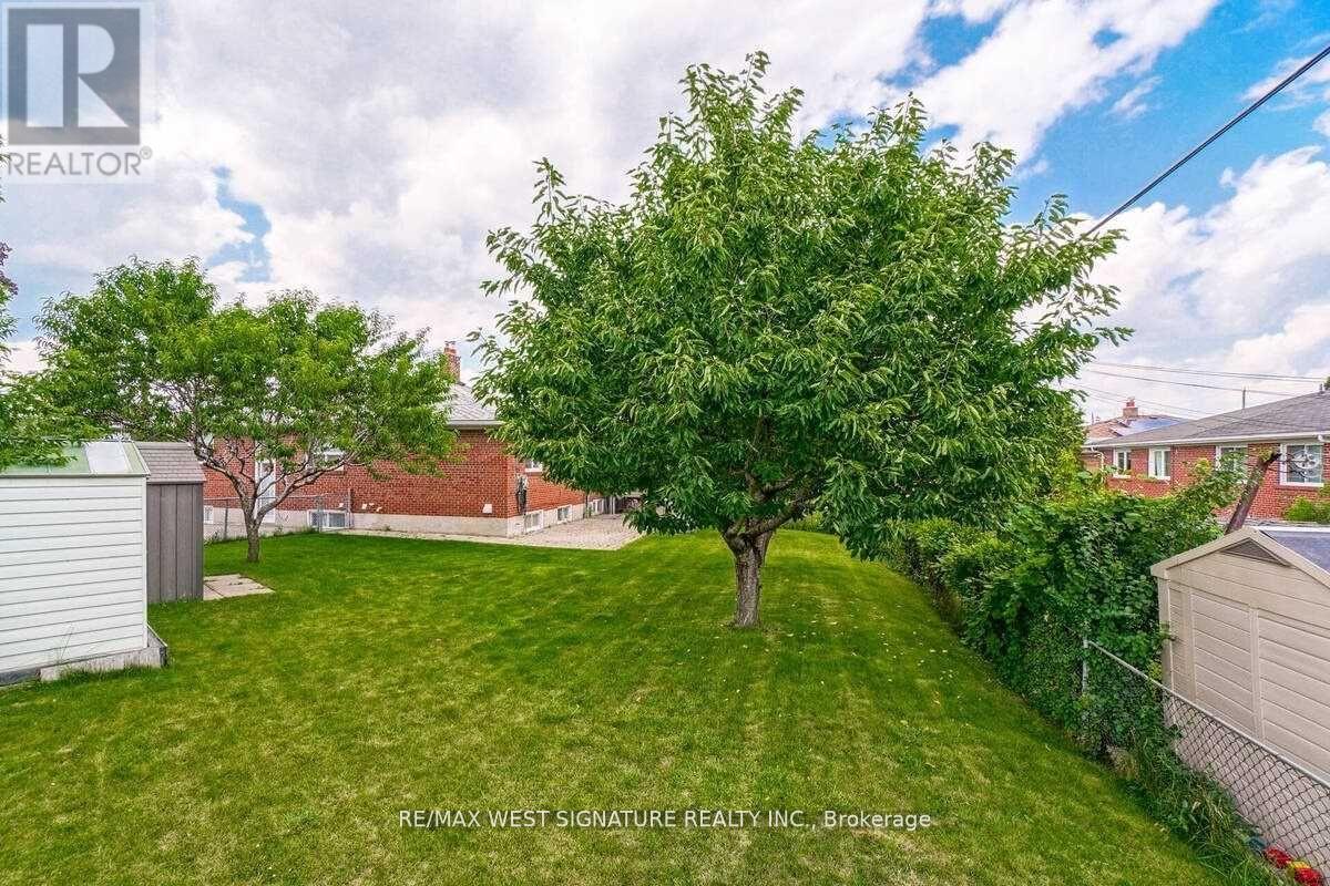 Photo 27 of 23 Fernando Road, Toronto ON